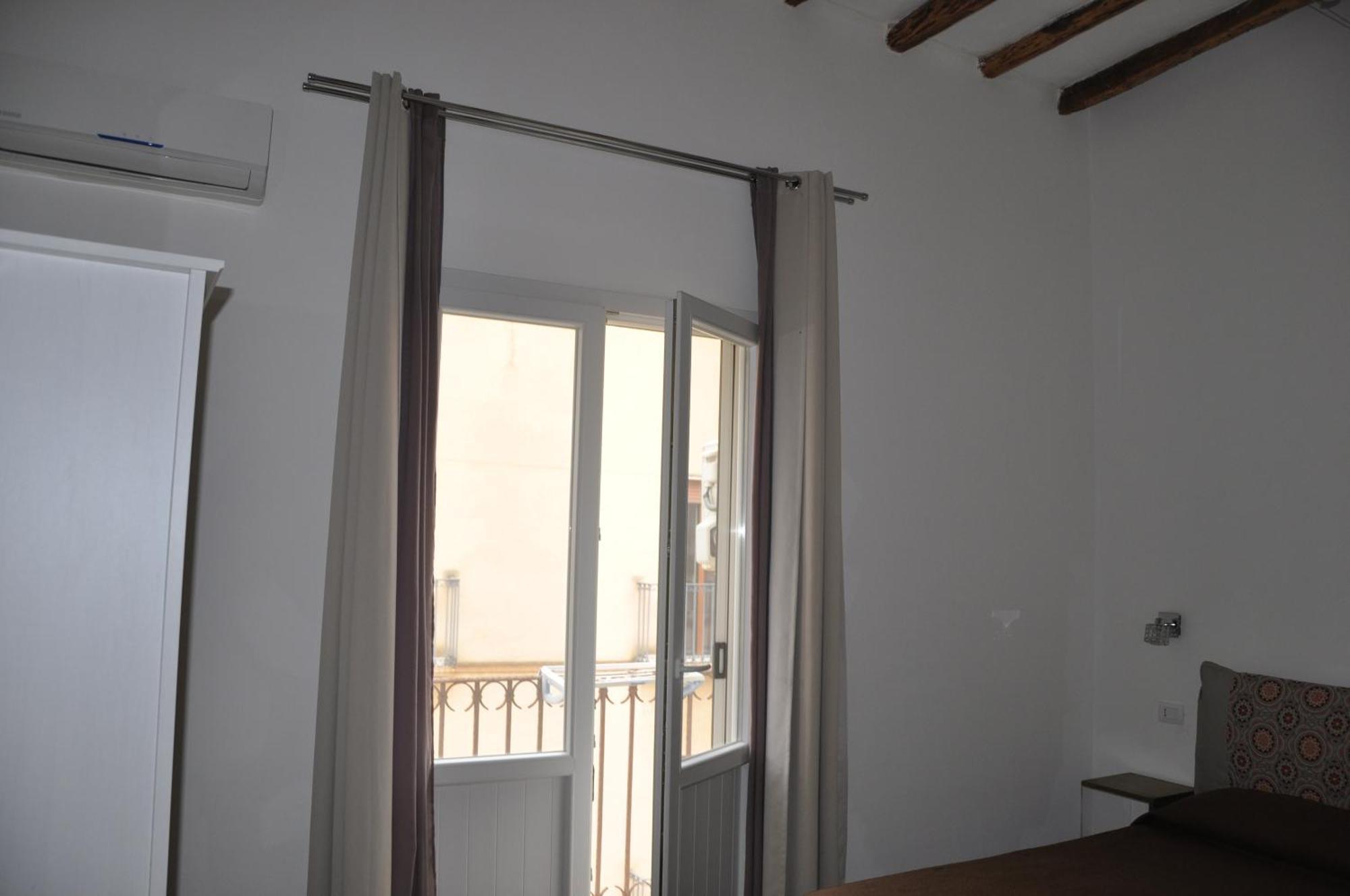 Sat Appartamenti Locazioni Turistiche Brevi-G&P Holiday Home Trapani Exterior photo